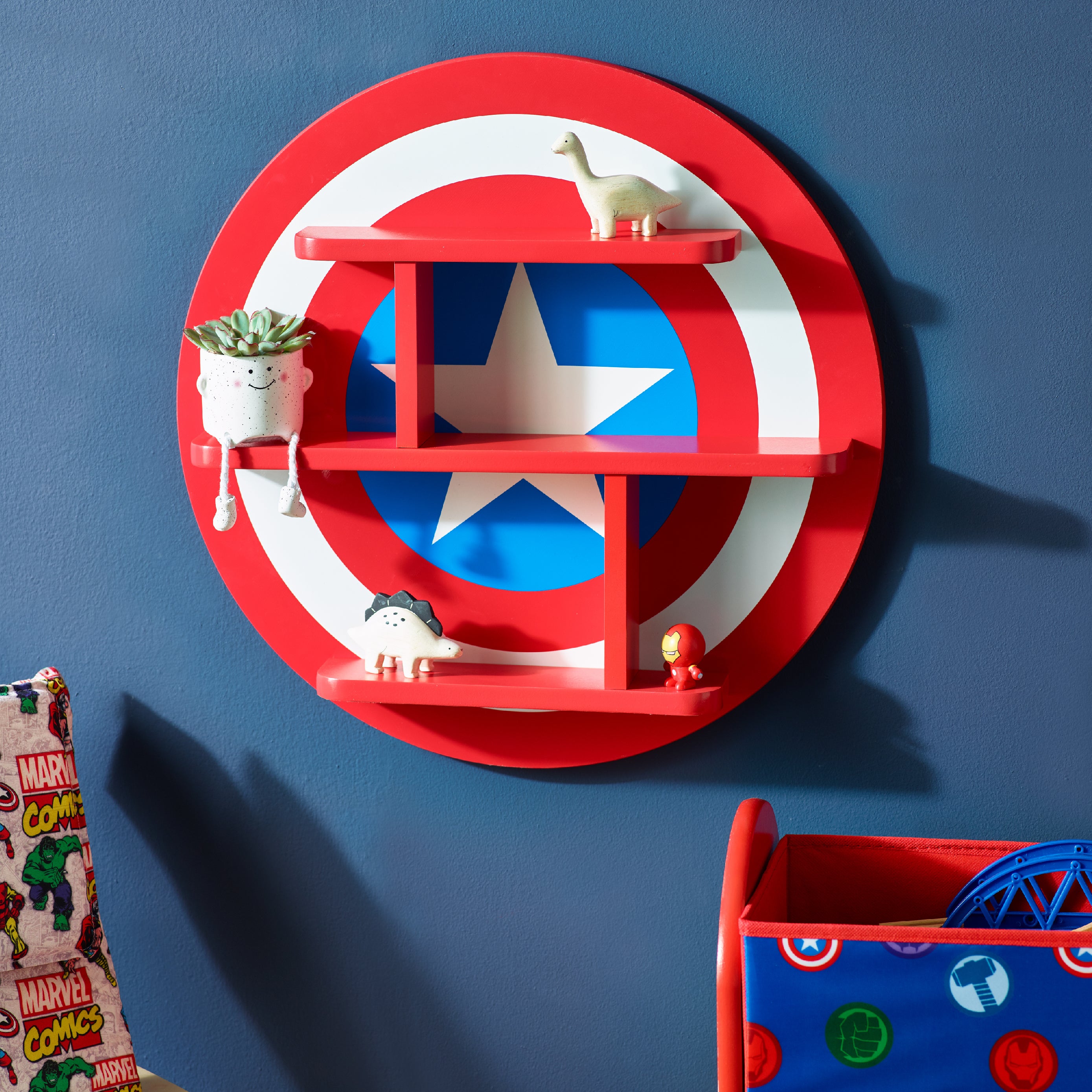 American Caption wall shelf